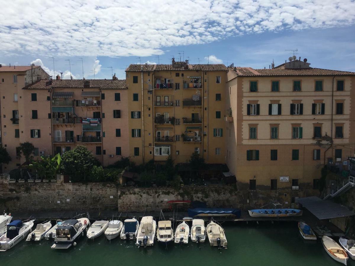 L'Ora Delle Streghe B&B Centralissimo Ливорно Екстериор снимка