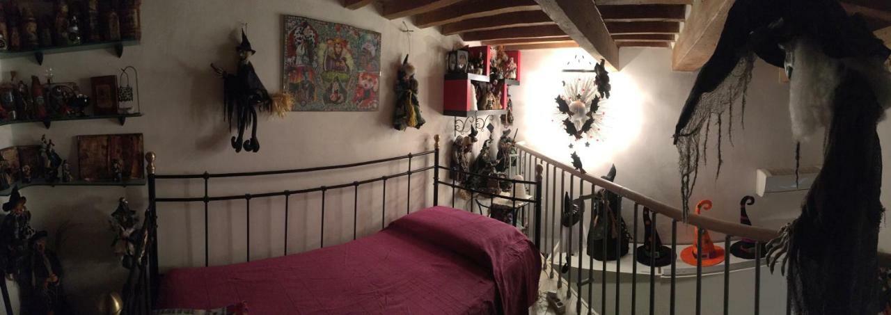 L'Ora Delle Streghe B&B Centralissimo Ливорно Екстериор снимка