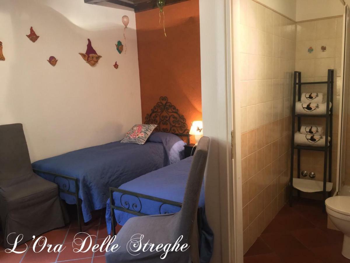 L'Ora Delle Streghe B&B Centralissimo Ливорно Екстериор снимка
